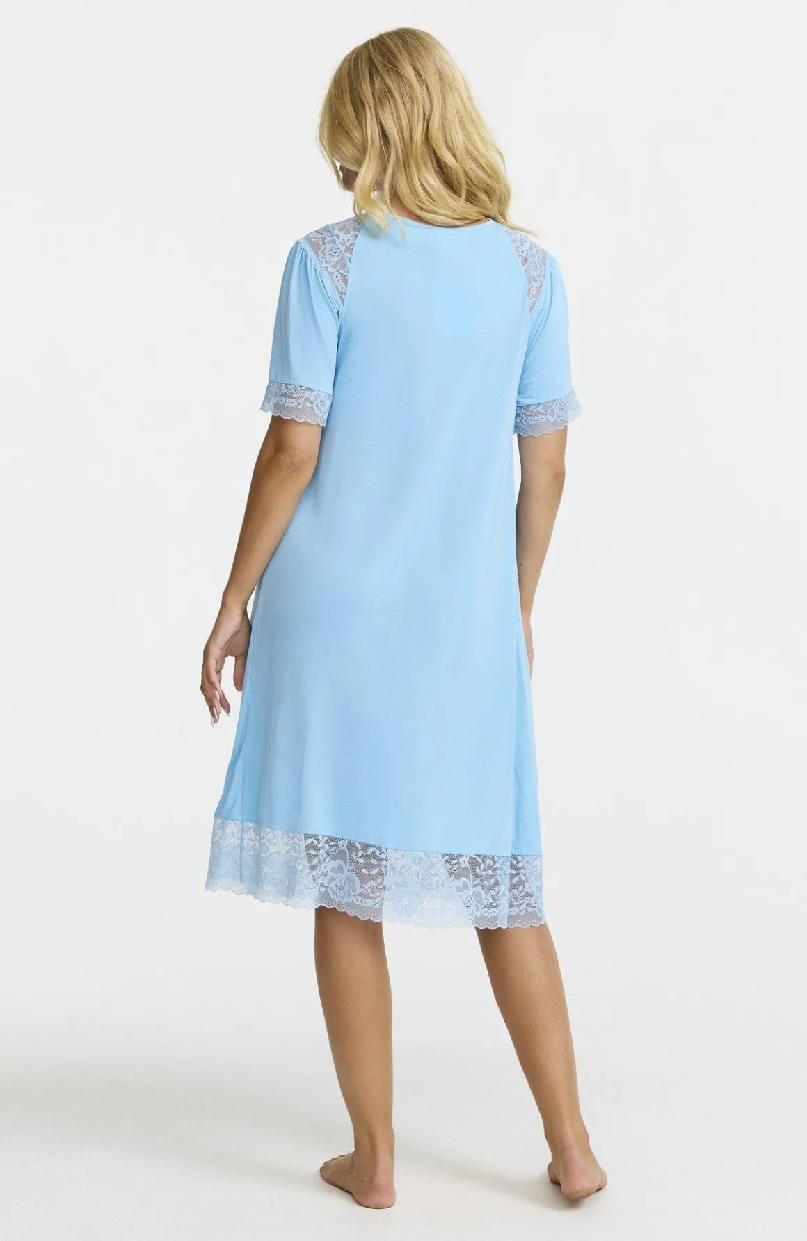 nattlinne__sky_blue_1-1.webp Nattlinne - Sky blue
