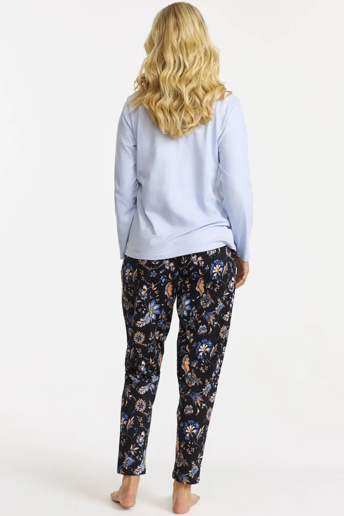 pyjamas__black_1-1.webp Pyjamas - Black