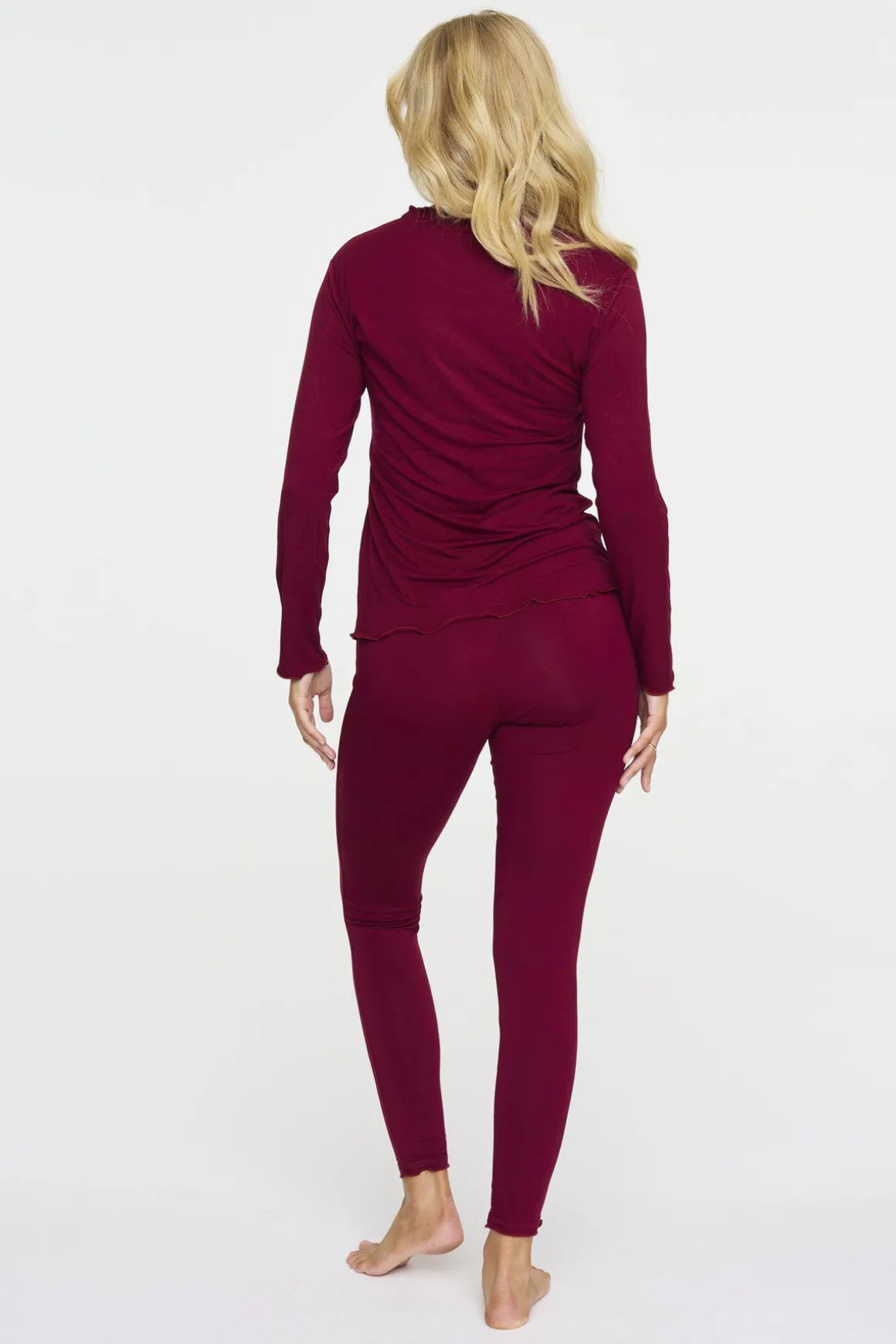pyjamas__bordeaux_1.webp Pyjamas - Bordeaux