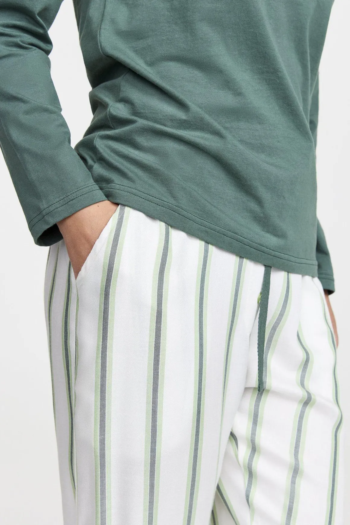 pyjamas__forest_green_2.webp Pyjamas - Forest green