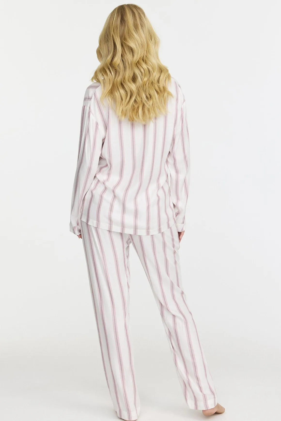 pyjamas__light_heather_1.webp Pyjamas - Light heather