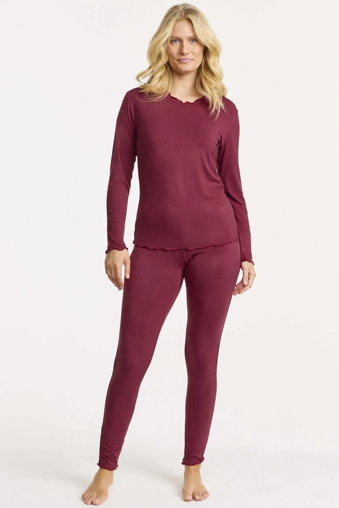 pyjamas__ruby_wine_0.webp Pyjamas - Ruby wine