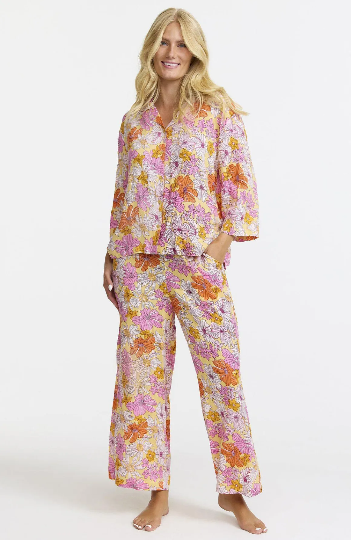 pyjamas__yellow_0.webp Pyjamas - Yellow
