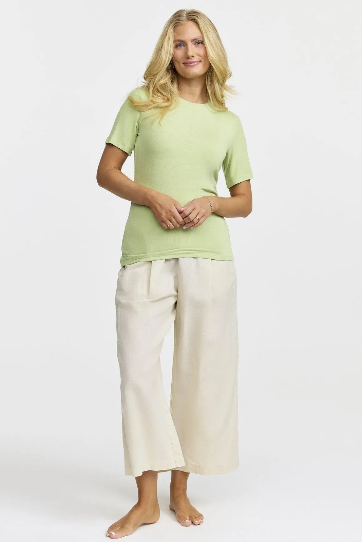 tshirt__green_0.webp T-shirt - Green