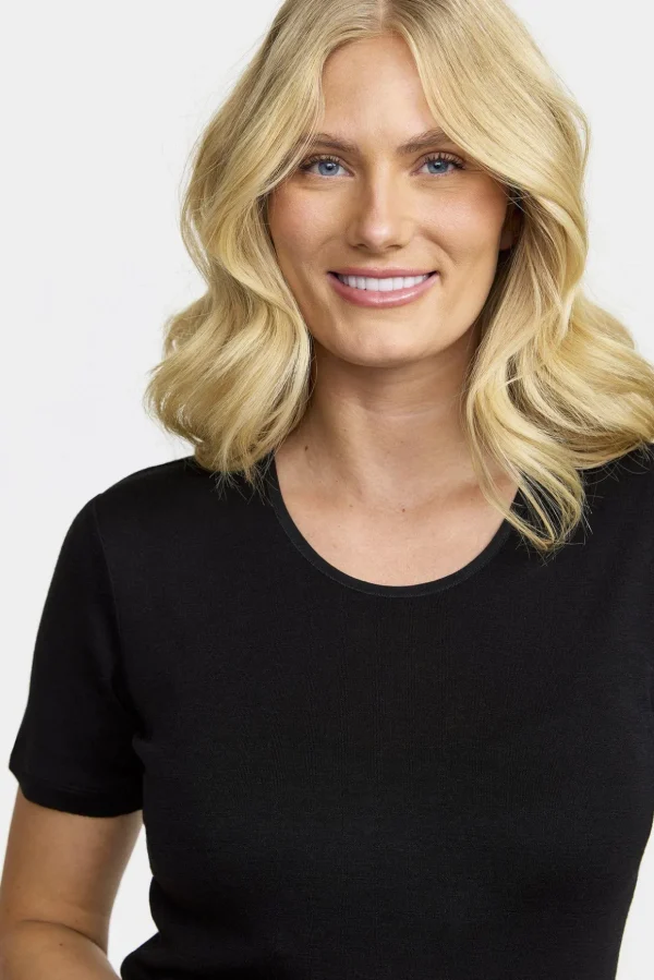 T-shirt i Merinoull Victoria - Black